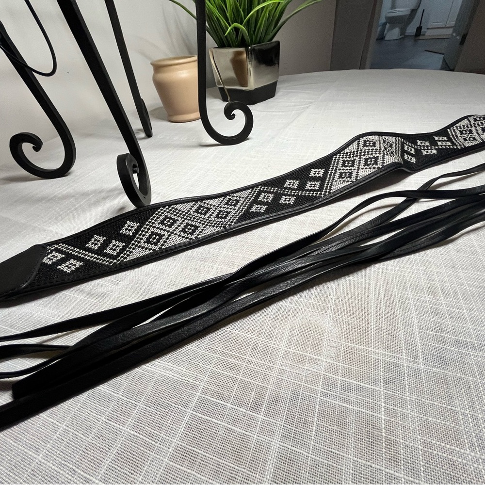 Black and White Patterned Women's Belt